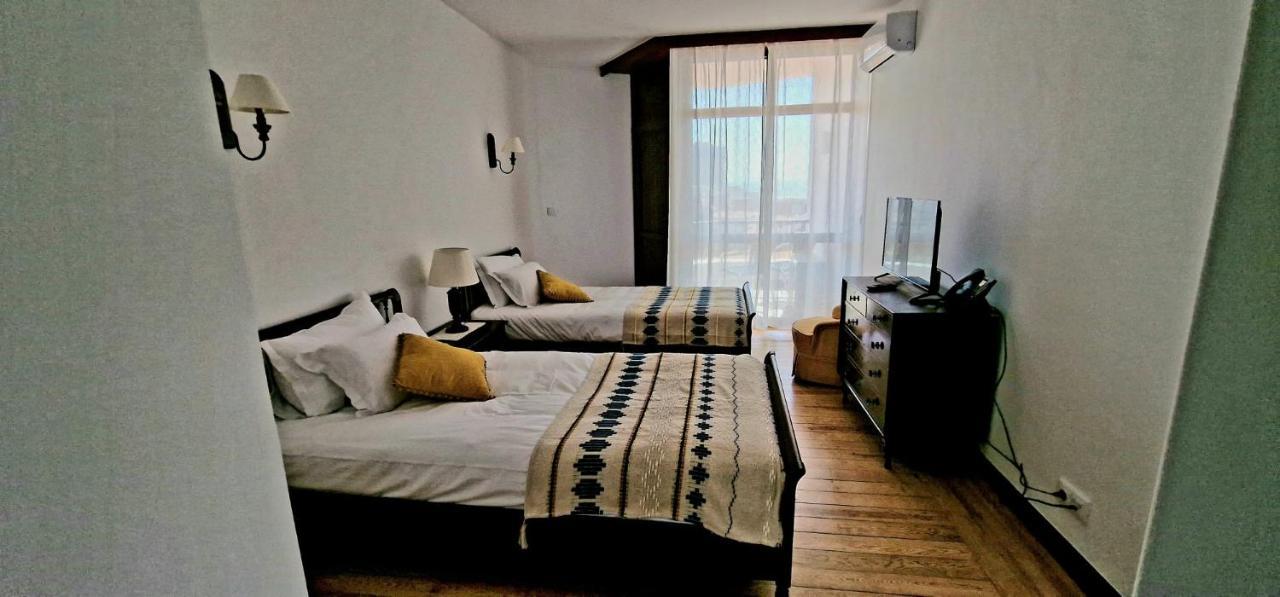 Boutique Inn & Restaurant - Casa Dos Suecos Figueira da Foz Buitenkant foto